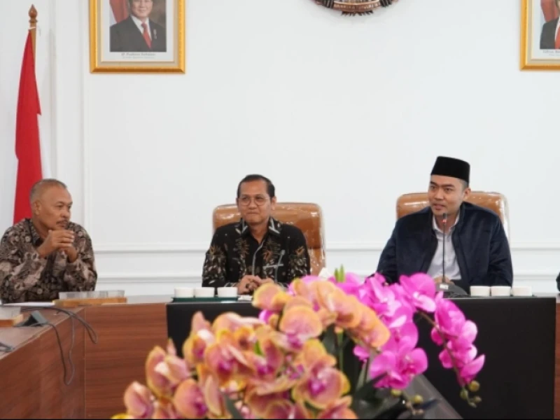 Kemenag Siap-siap Menyambut 38 Bhikkhu yang Jalan Kaki dari Bangkok ke Borobudur
