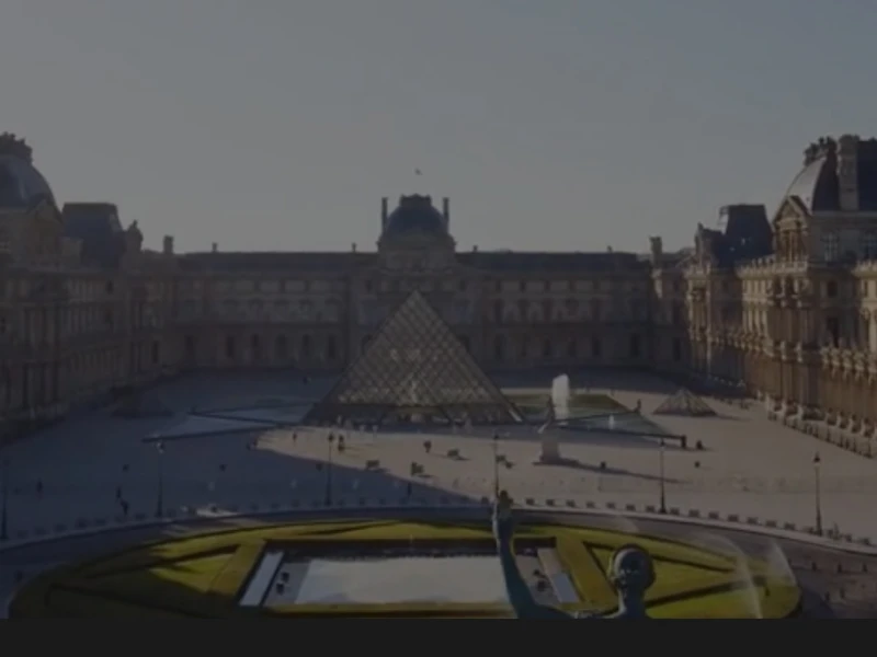 Dua Pencuri Permata Peninggalan Napoleon di Museum Louvre Paris Ditangkap