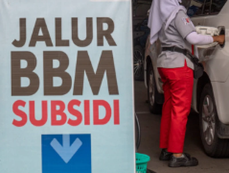 Di Tengah Gejolak Harga Minyak Dunia, Apakah Ada Kenaikan Harga BBM Subsidi?