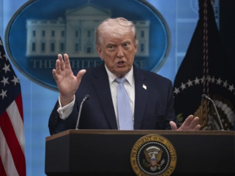 Trump Membual, Sebut 'Perampokan' Kapal Iran Sebagai Bisnis Menguntungkan