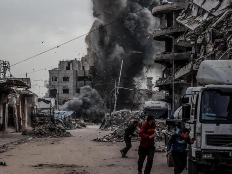 Percuma Gencatan Senjata, Kendaraan Militer Israel Terus Menembaki Tenda-tenda Pengungsi Gaza