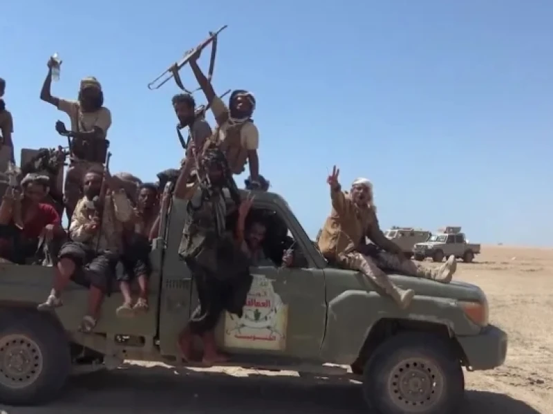 Pasukan Pemerintah Yaman Bombardir Houthi, 1.860 Pejuang Dilaporkan Tewas