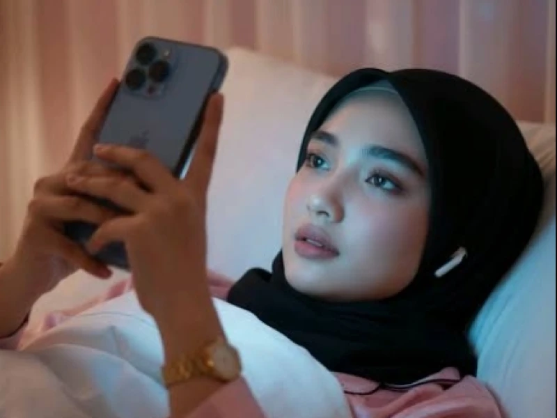 Riset: Terus Scrolling Layar Smartphone Berpengaruh Pada Daya Ingat dan Memori Otak