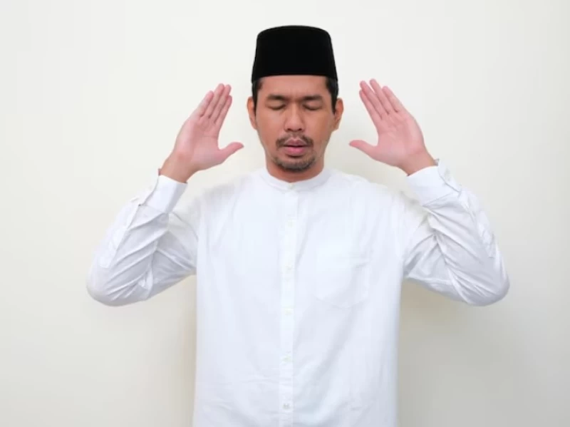 Hukum Niat Jadi Imam Sholat Sebelum Ada Makmumnya