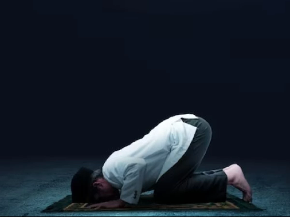 Sholat Tahajud: Niat, Ketentuan, Doa, dan Keutamaannya