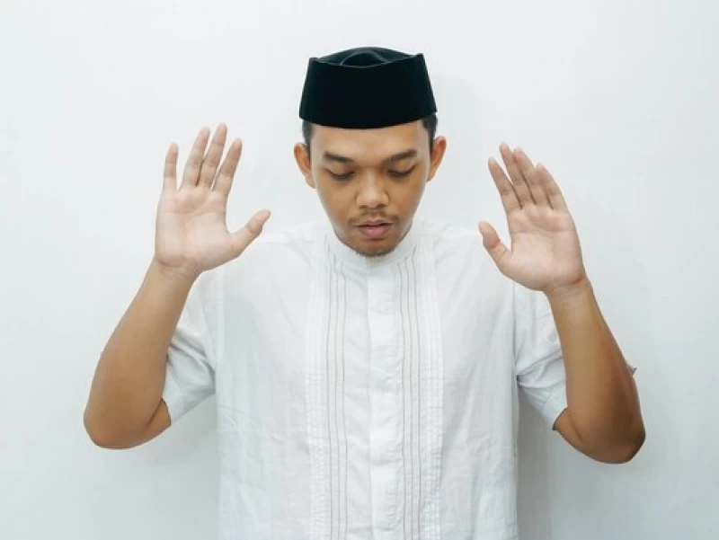 3 Hikmah di Balik Bilangan Rakaat dalam Sholat Fardhu