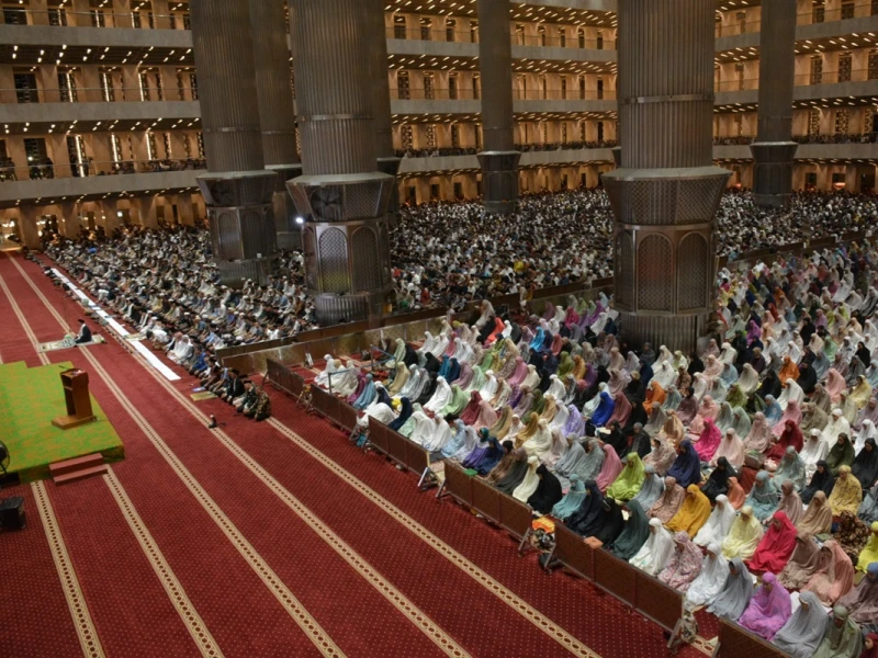 Sikap Makmum saat Ketinggalan Bacaan Fatihah Imam Tarawih