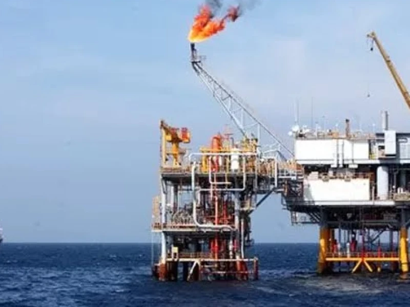 Penutupan Selat Hormuz Picu Kenaikan Harga Minyak, Daya Beli Masyarakat Terancam