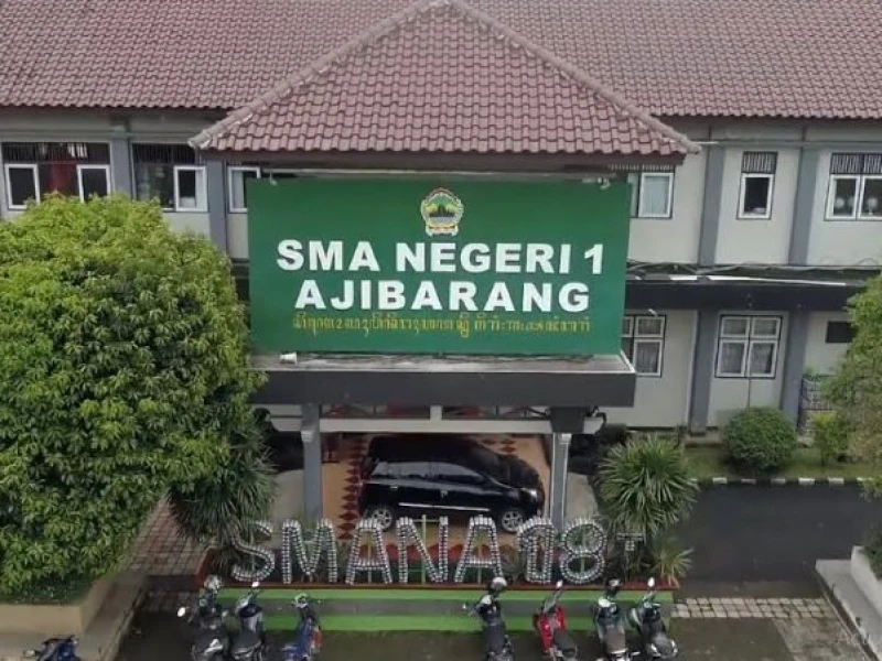 Mengembalikan Martabat Bahasa dan Sastra: Antara Penjurusan, Inovasi Pengajaran, dan Etika Digital
