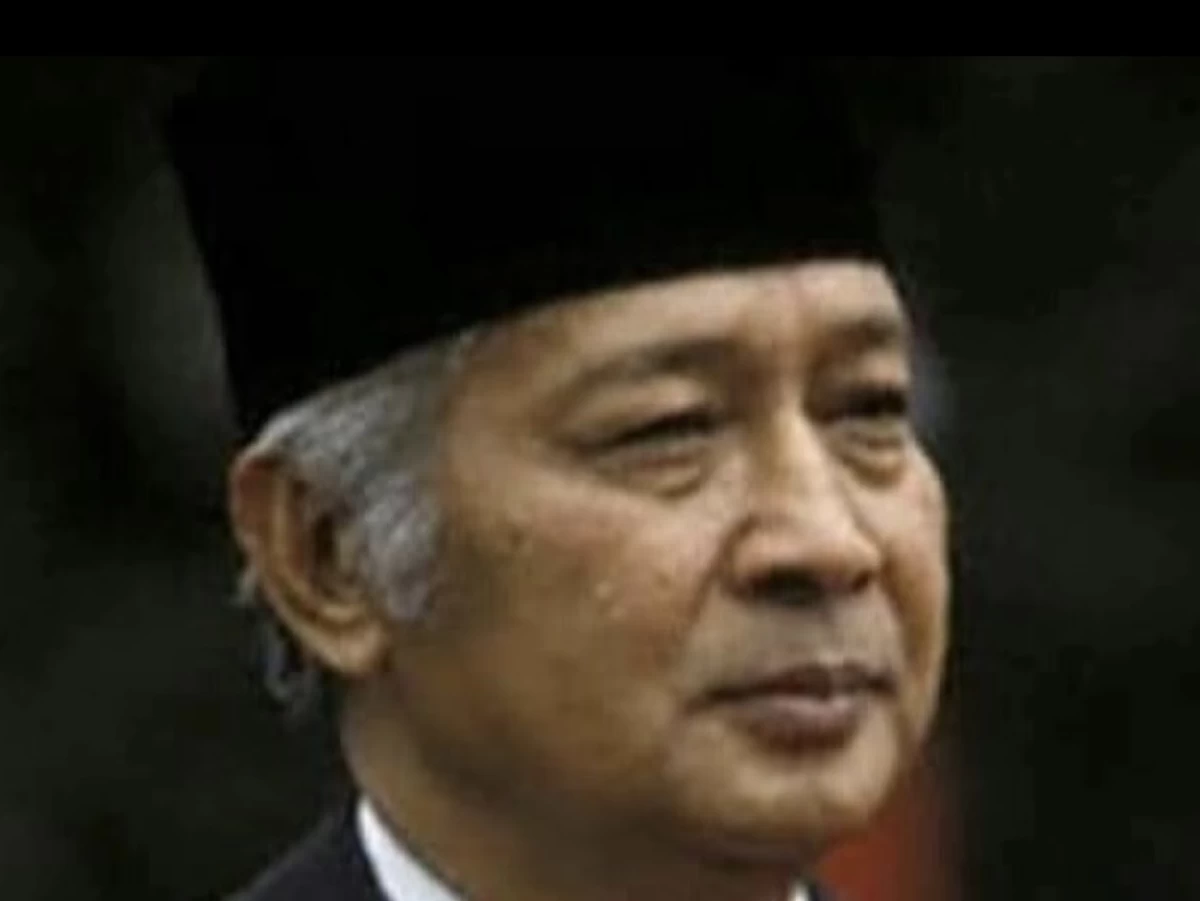 Memutihkan Sejarah Soeharto dan Meruntuhkan Keadilan