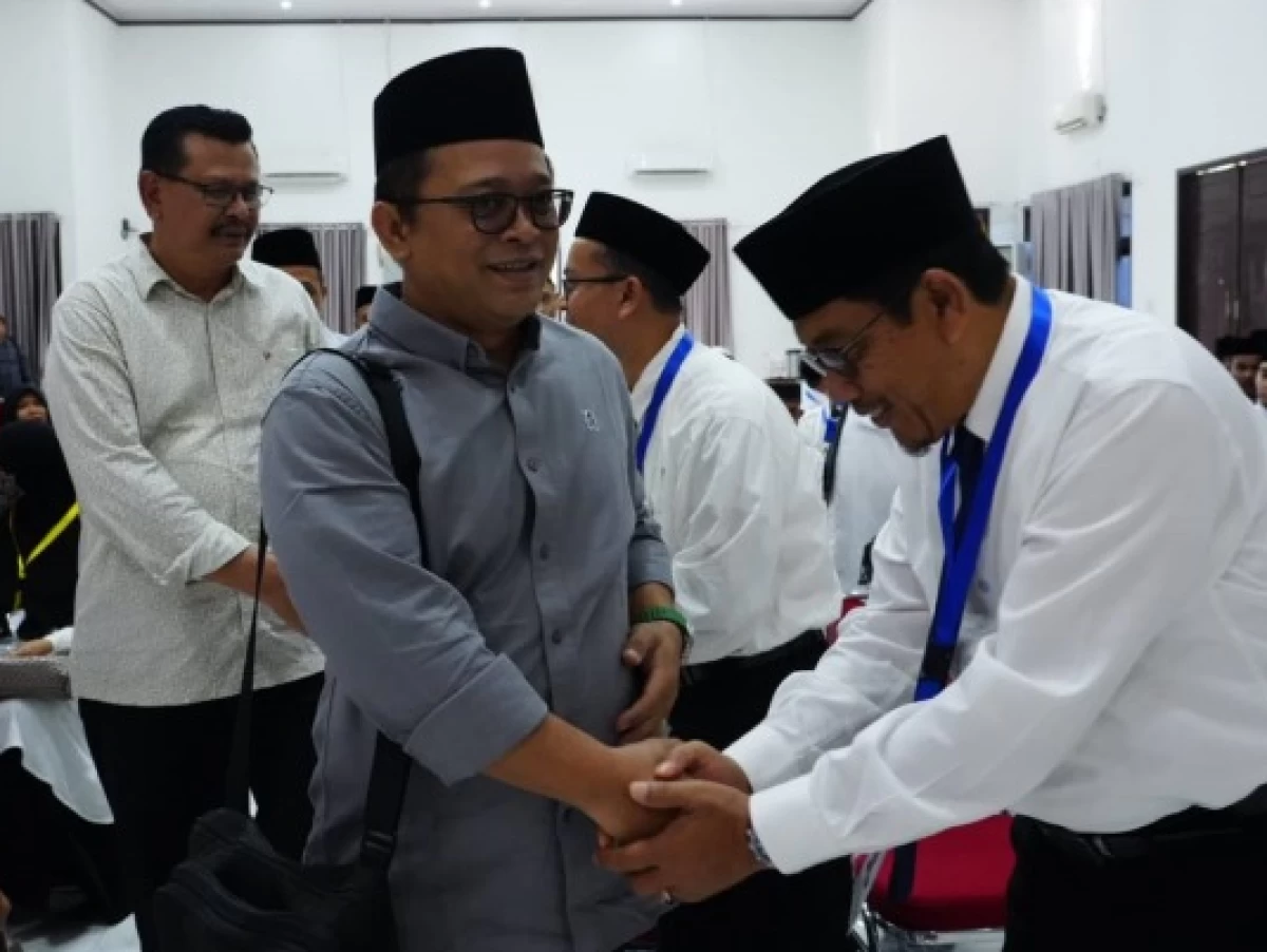 Ada 40 Ribu Jamaah Lansia, Stafsus Menag Dorong Petugas Haji 2024 Beri Layanan Terbaik