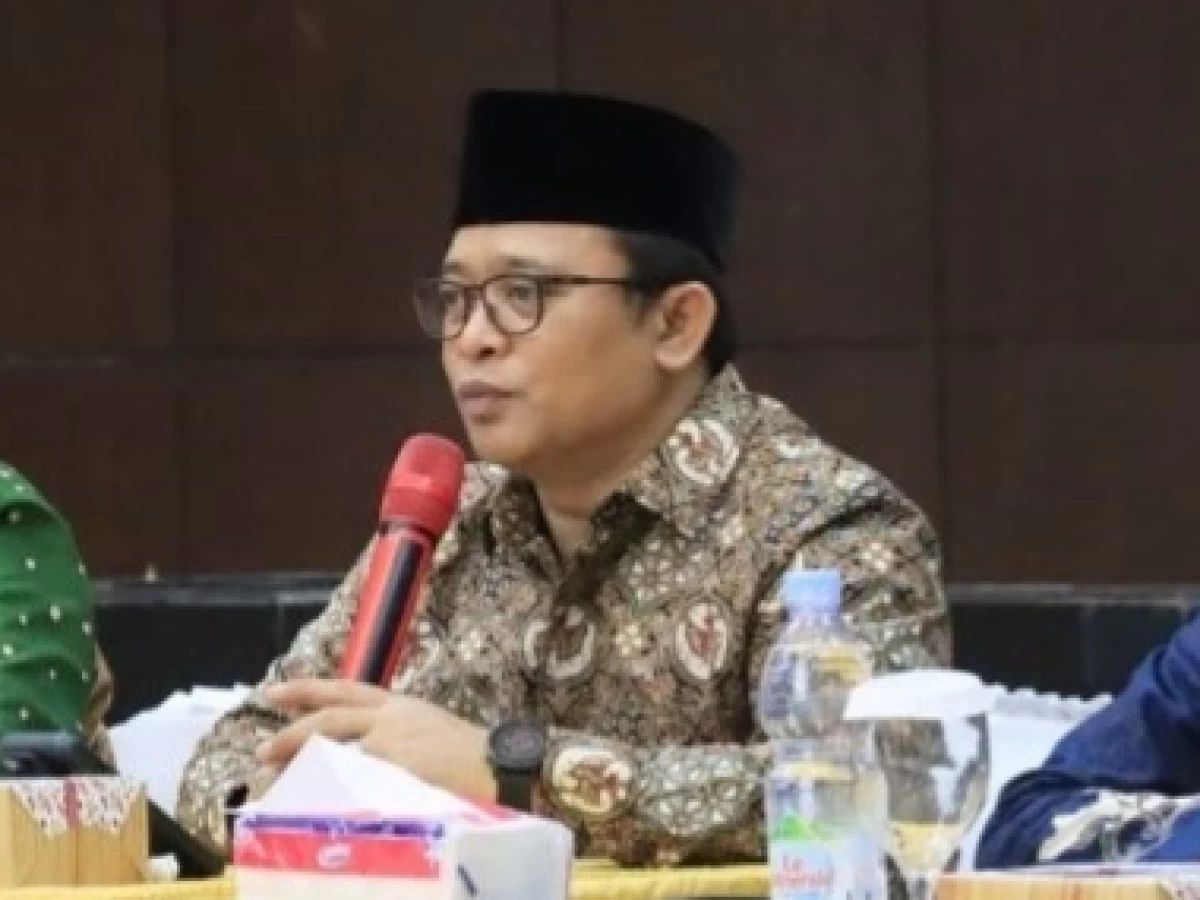 Stafsus Menag Meminta para Petugas Kloter Jadi Sumber Informasi Jemaah Haji