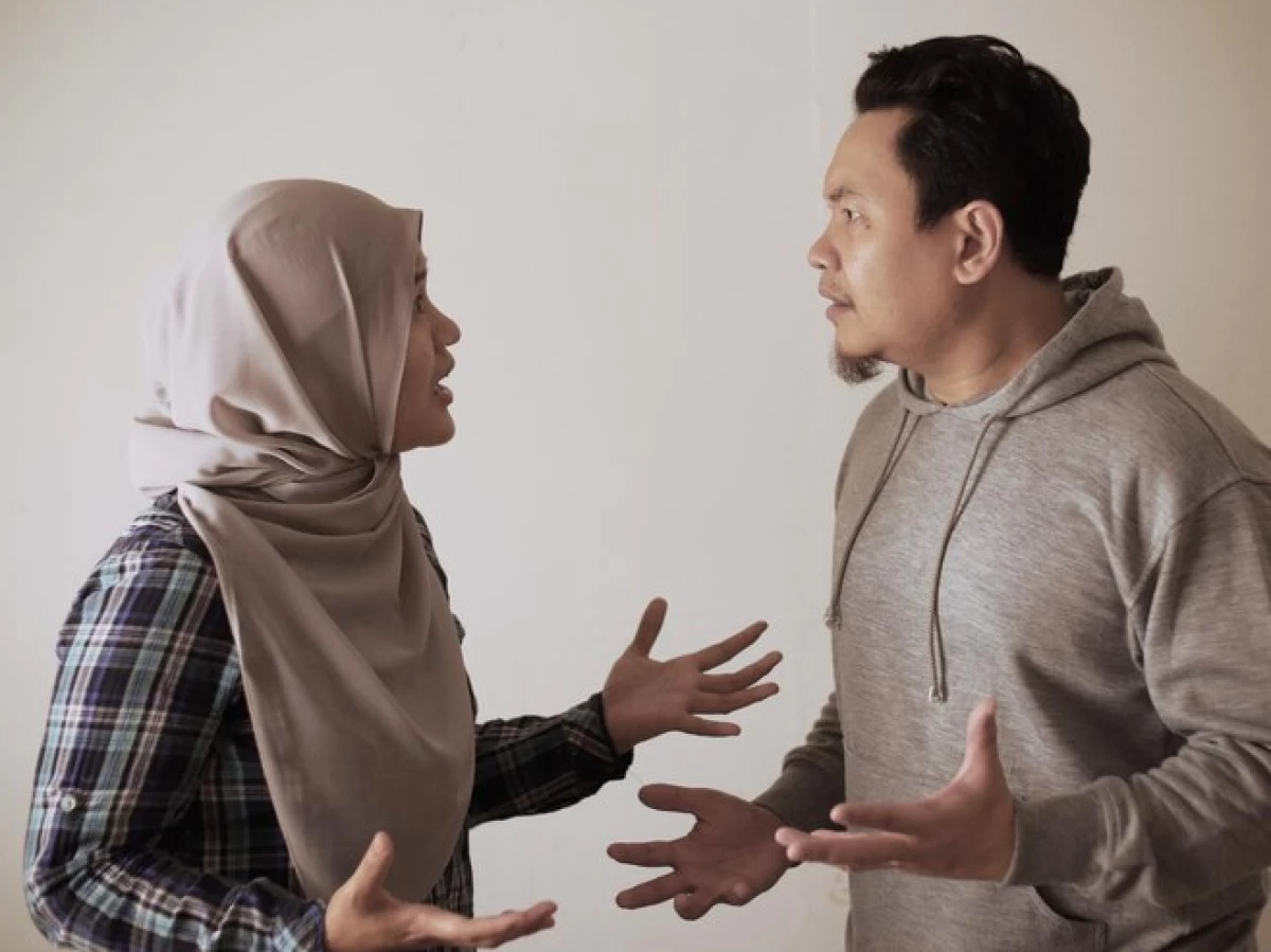 Pasangan Suami-Istri Cekcok, Ini 4 Solusinya
