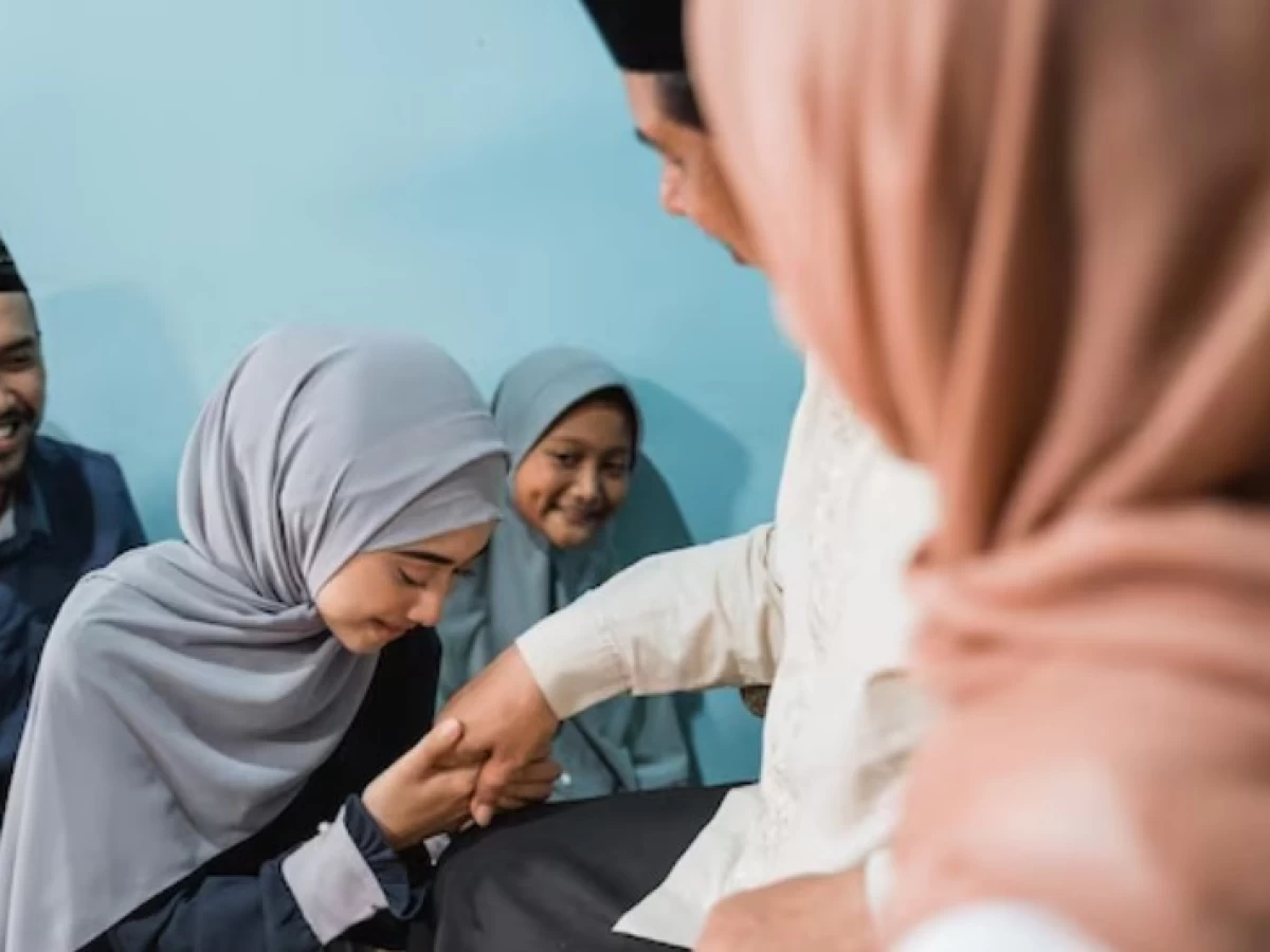 Khutbah Idul Fitri 1445 H: Rayakan Hari Raya, Mudik Bertemu Orang Tua