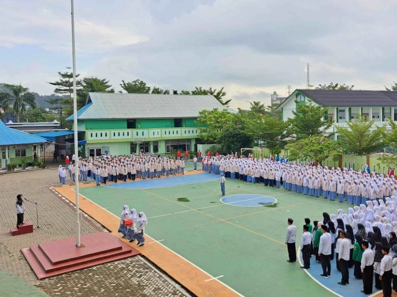 Tiga Menteri Terbitkan SE Bersama, Upacara Bendera Wajib Rutin Hari Senin, 17 Agustus dan Hari Besar Nasional