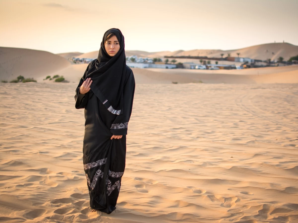 Tak Hanya Perancis, Saudi Lebih Dulu Melarang Murid Perempuan Pakai Abaya