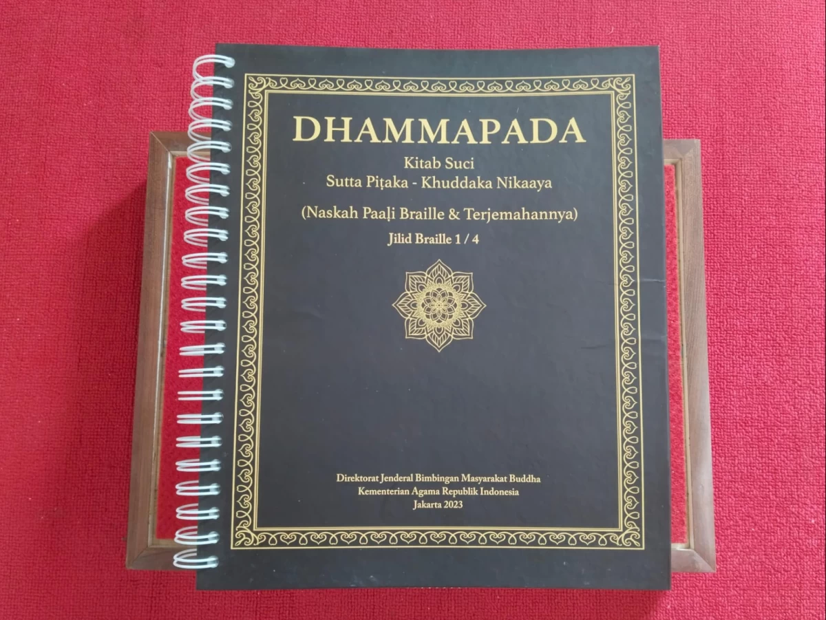 Setelah Al-Qur’an, Kini Kemenag Terbitkan Kitab Suci Buddha versi Cetak Braille