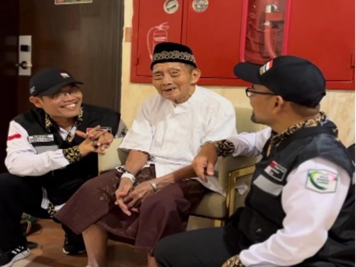 Melayani Itu Jati Diri
