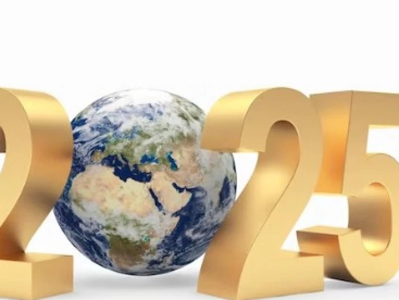 20 Contoh Pantun Menyambut Tahun Baru 2025
