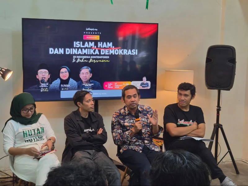 Demokrasi Mundur Ketika Civil Islam Melemah dan Diam Terhadap Penindasan