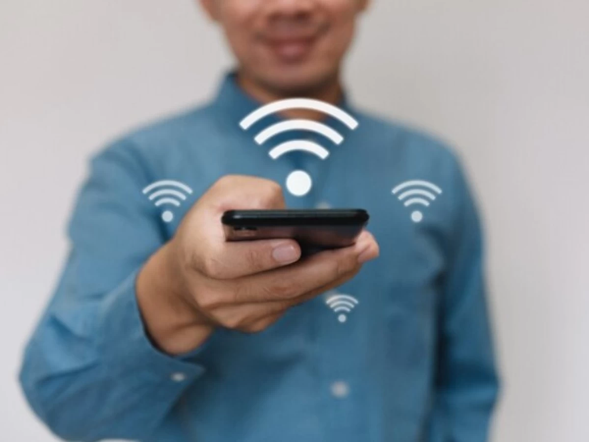 Diam-diam Pakai Wifi Tetangga, Bagaimana Hukumnya?