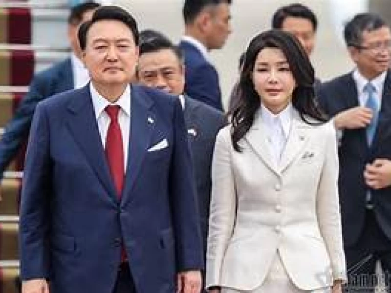 Korsel Terancam Chaos, Penyidik Diadang dan Bentrok dengan Militer Penggawal Yoon Suk Yeol