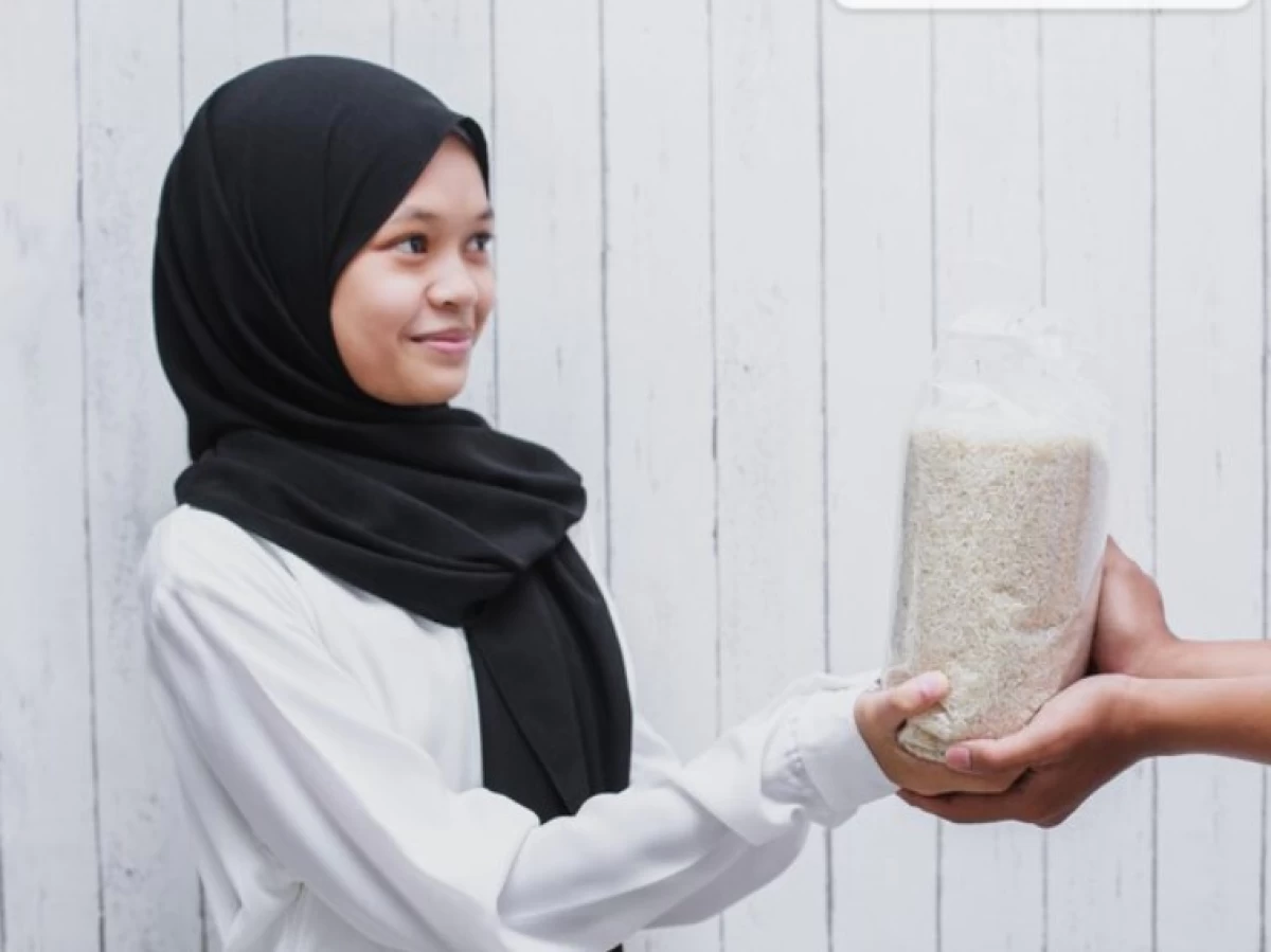 Bolehkah Memberikan Zakat Fitrah pada Saudara Kandung?