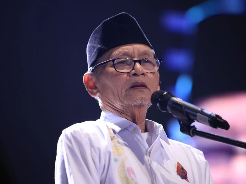 Di Haul Gus Dur, D Zawawi Imron: Petani dan Nelayan juga Pahlawan