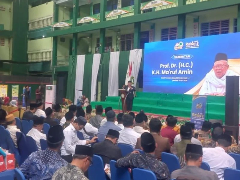 Menko Pangan Zulkifli Dorong Gernas Ayo Mondok Perkuat Pengembangan Ekonomi Umat